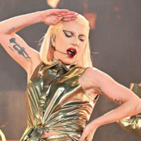 Lady Gaga del me njoftim të papritur