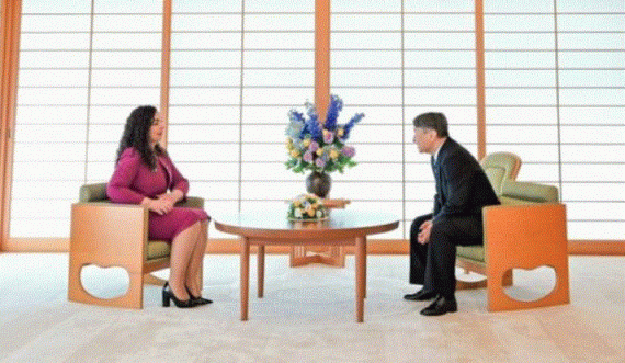 Vjosa Osmani pritet nga Perandori Naruhito gjatë qëndrimit në Japoni