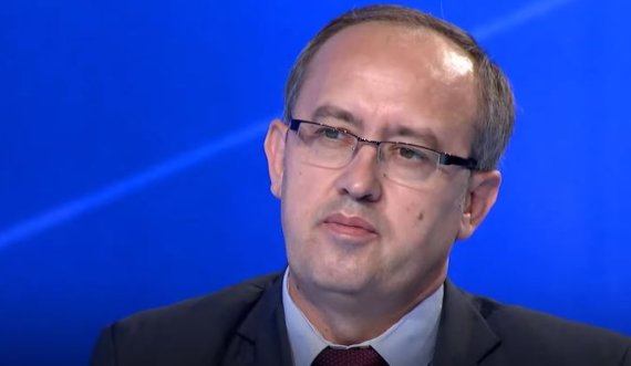 Hoti: Vjosa Osmani është dorë e zgjatur e Albin Kurtit