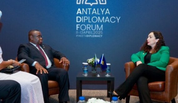 Serbia demantohet për 'ç’njohjen', Presidenti i Sierra Leones thotë se do t’i forcojmë lidhjet me Kosovën