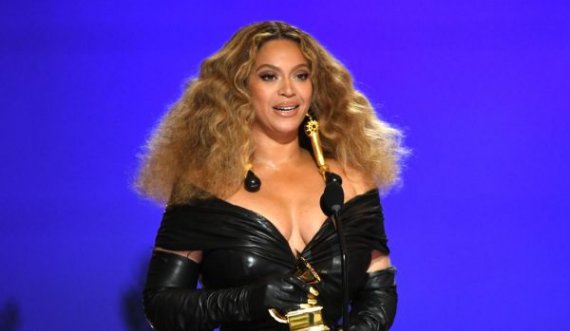 Beyonce kritikohet se zbehu tonin e lëkurës 