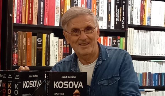 GJUHA BASHKON SHPIRTËRISHT DHE POLITIKISHT