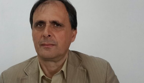 Devijimi i komunizmit në diktaturë totalitare