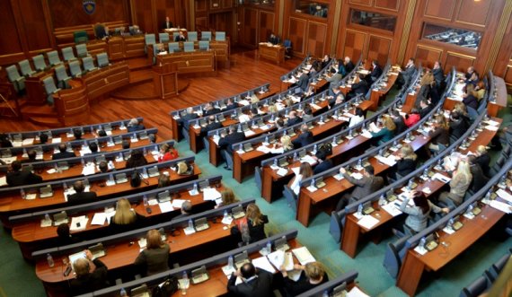 Udhëheqësit tanë të mos i përsëritin gabimet për të cilat pastaj populli do i vuan pasojat? 