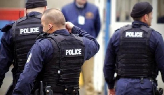 Katër punëtorë të një kompanie rrihen mes vete