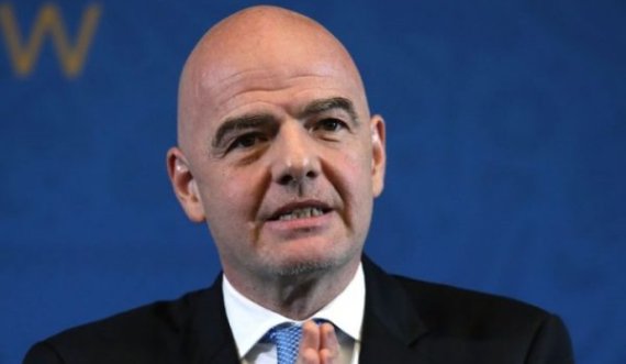 Infantino dekorohet me 'Medalje nderi' nga presidentja Vjosa Osmani