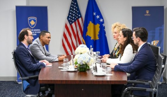 Vjosa Osmani takohet me Torres në Nju Jork, e falendëron për përkrahjen 