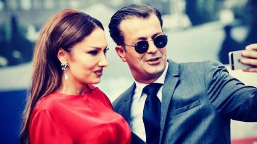 Adelina Ismaili befason bashkëshortin në koncertin e 40-vjetorit të karrierës