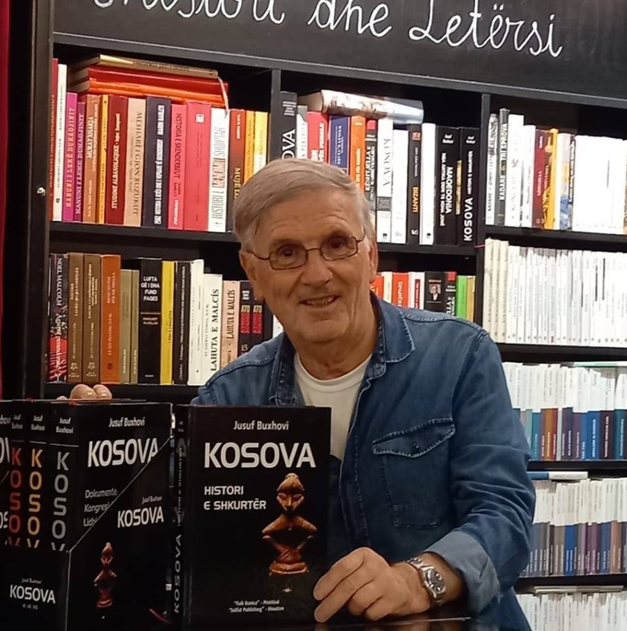 GJUHA BASHKON SHPIRTËRISHT DHE POLITIKISHT