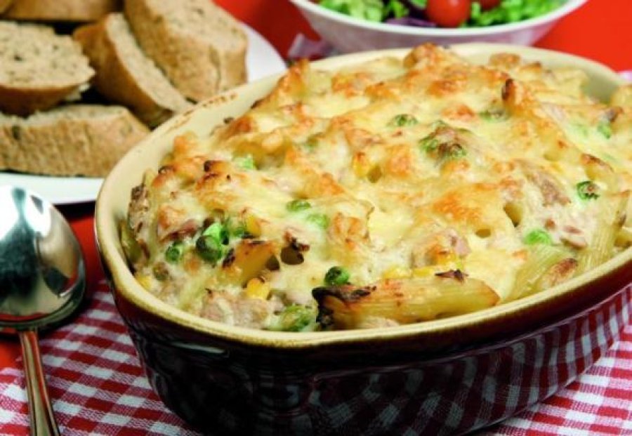 Recetë: Tavë me makarona dhe kungulleshka