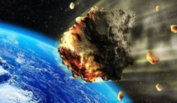 Objekti i ndritshëm hapësinor i zbuluar mbi Moskë mund të jetë asteroid
