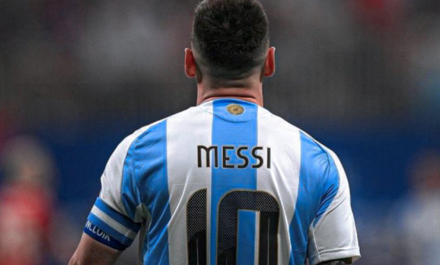 Messi fiton betejën e fanellave